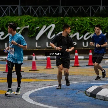 Runner Photo 8979400