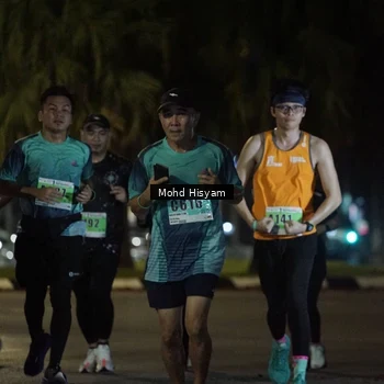 Runner Photo 8979402
