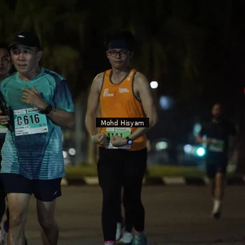 Runner Photo 8979415