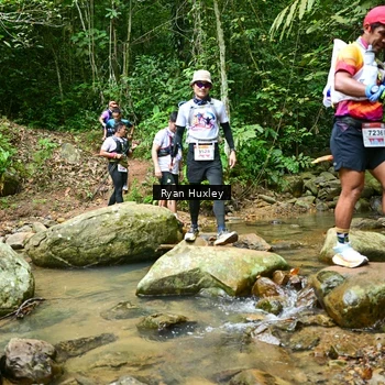 Runner Photo 8980002