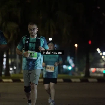 Runner Photo 8980237