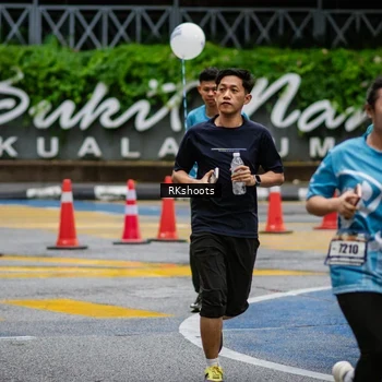 Runner Photo 8980302