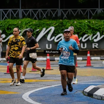 Runner Photo 8980402