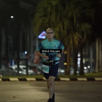 Runner Photo 8980571