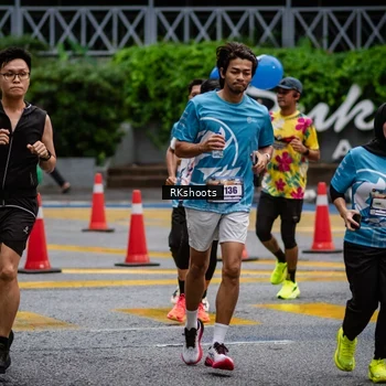 Runner Photo 8980572