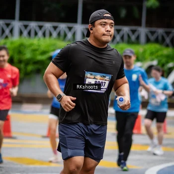 Runner Photo 8981040