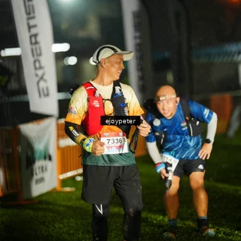 Runner Photo 8982012