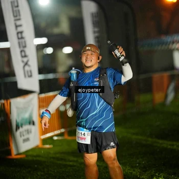 Runner Photo 8982024