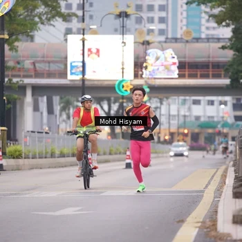 Runner Photo 8982046