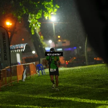 Runner Photo 8982115