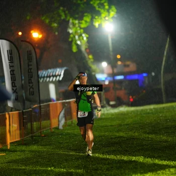 Runner Photo 8982189
