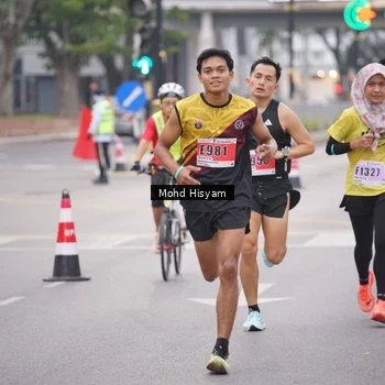 Runner Photo 8982212
