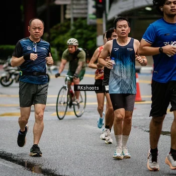 Runner Photo 8982258