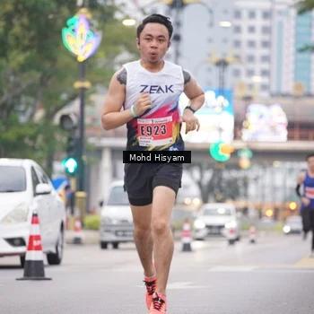 Runner Photo 8982352