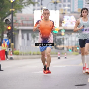 Runner Photo 8982372