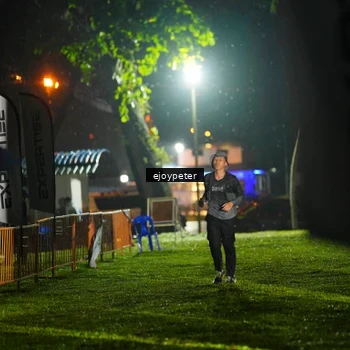 Runner Photo 8982390