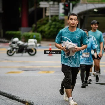 Runner Photo 8982395