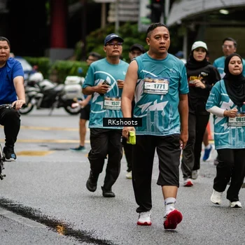 Runner Photo 8982402