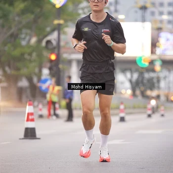 Runner Photo 8982462