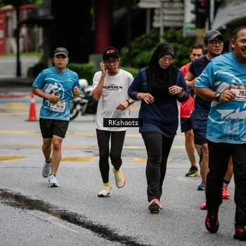 Runner Photo 8982473