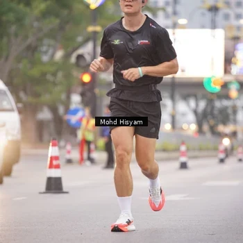 Runner Photo 8982477