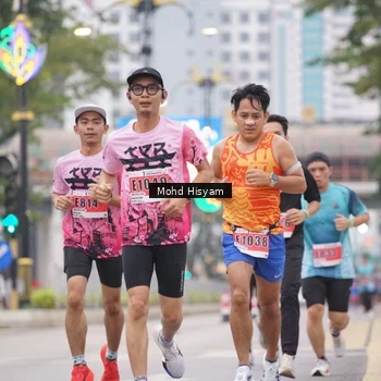 Runner Photo 8982515
