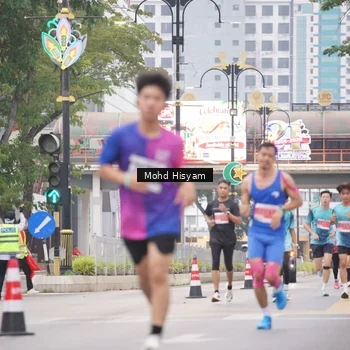 Runner Photo 8982568