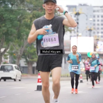 Runner Photo 8982655