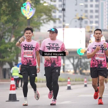 Runner Photo 8982657