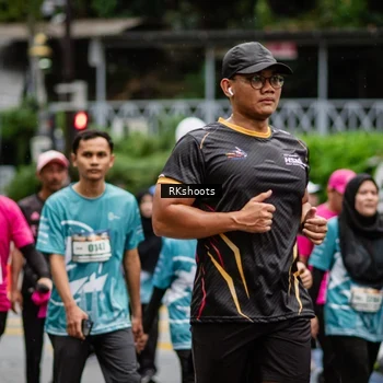 Runner Photo 8982876
