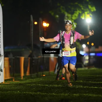 Runner Photo 8982943