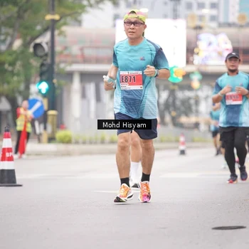 Runner Photo 8983004