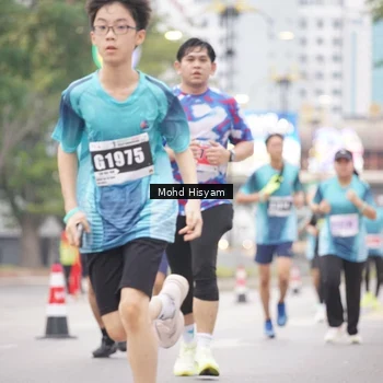 Runner Photo 8983056