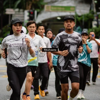 Runner Photo 8983062
