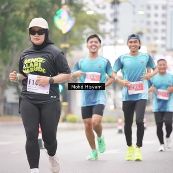 Runner Photo 8983077