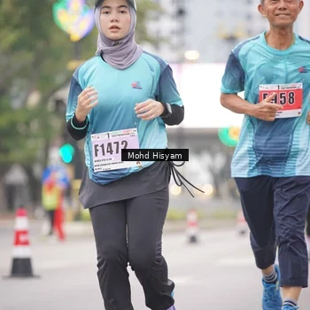 Runner Photo 8983204