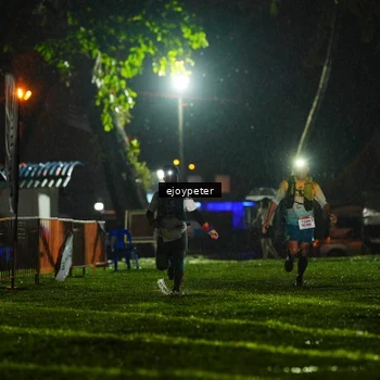 Runner Photo 8983275