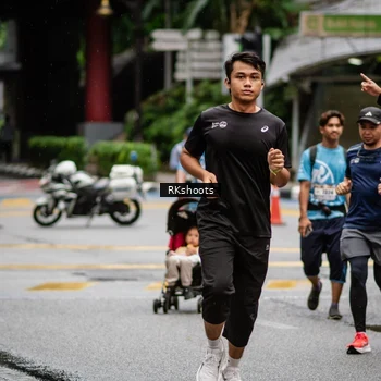Runner Photo 8983307