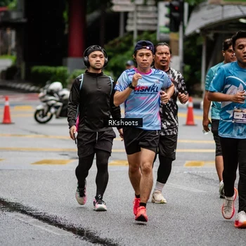 Runner Photo 8983363