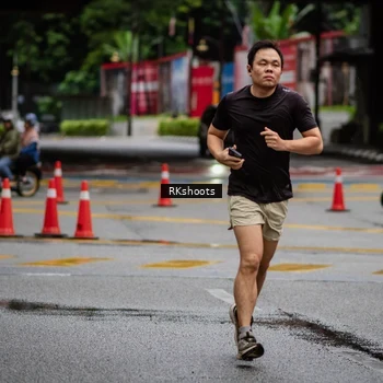 Runner Photo 8983576