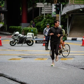 Runner Photo 8983723