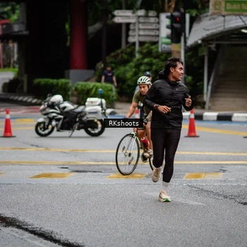 Runner Photo 8983728