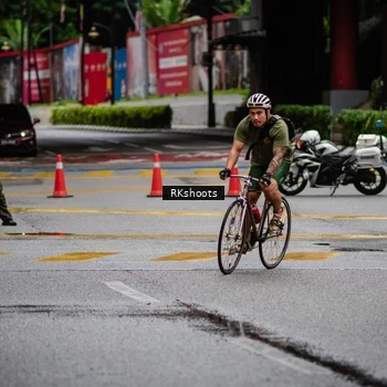 Runner Photo 8983751