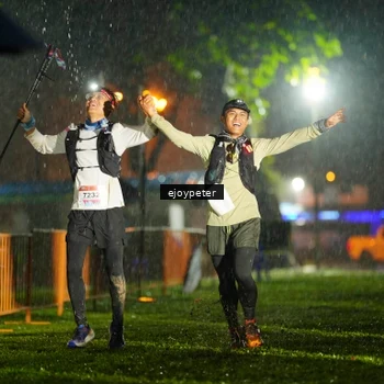 Runner Photo 8983810