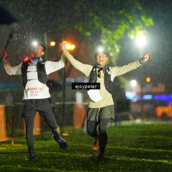 Runner Photo 8983834