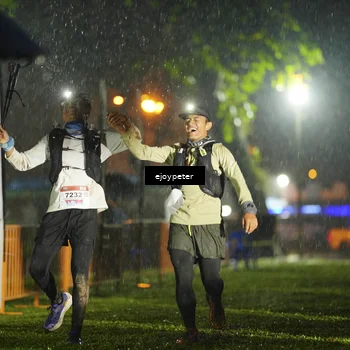 Runner Photo 8983878