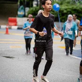 Runner Photo 8983913