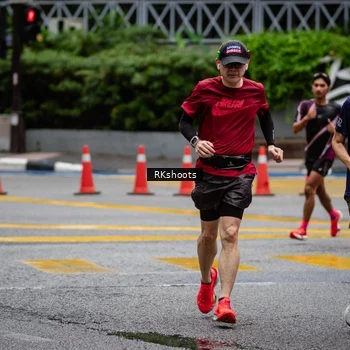Runner Photo 8984153