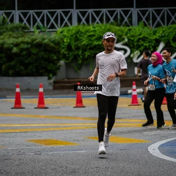 Runner Photo 8984247