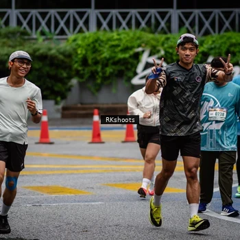 Runner Photo 8984354